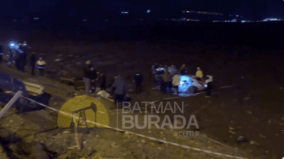 Batman Balpınar Çevre Yolu’nda meydana gelen trafik kazasında 3 kişi hayatını kaybetti, 3 kişi yaralandı. Kazada araçların yüz metreden fazla savrulduğu belirtildi.